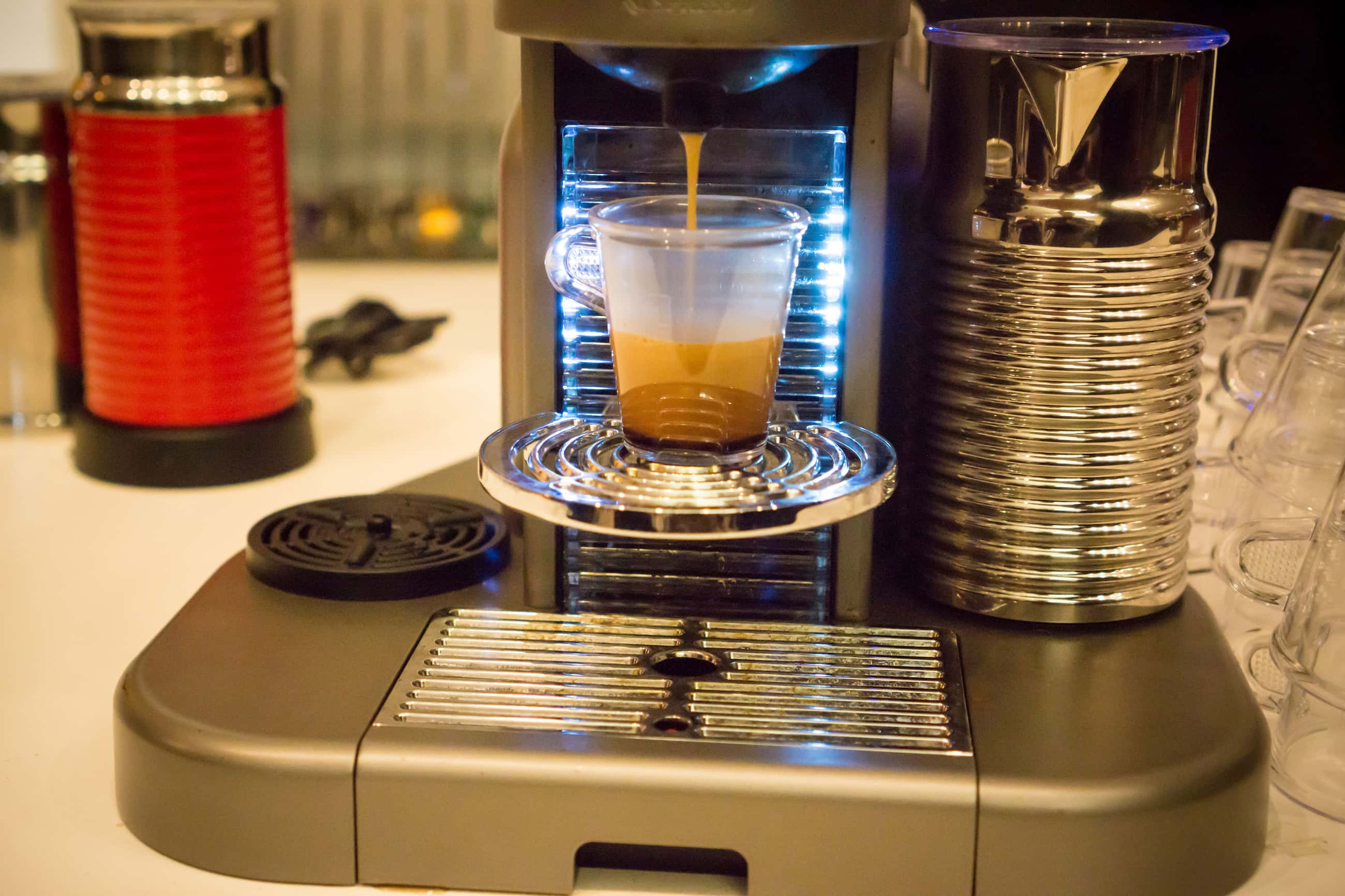 Starbucks single origin coffee Columbia by Nespresso Stock Photo - Alamy